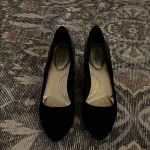 Black Faux Suede/Patent Pumps